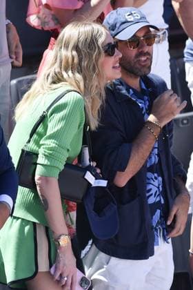 May 17, 2024, Rome, Italy, Lazio: Chiara Ferragni at the tennis internationals in Rome in the company of friends smiles at the fans and beveled a pen with the inevitable telephone. Rome (Italy), 17 May 2024. Photographer01 Rome Lazio  - ZUMAp169 20240517_zsa_p169_919 Copyright: xFotografo01x