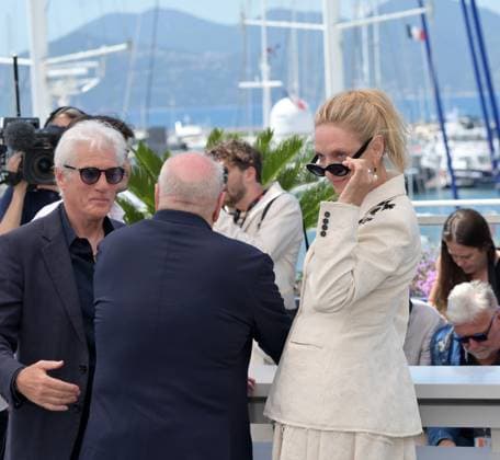 Oh Canada photocall at 77th Festival de Cannes - Cannes, France CANNES, FRANCE. May 18, 2024: Richard Gere, Paul Schrader & Uma Thurman at the Oh, Canada photocall at the 77th Festival de Cannes. Picture: Paul Smith Featureflash Cannes France  Copyright: xPaulxSmithx xFeatureflashx