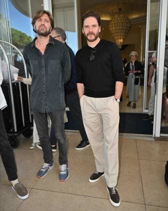 Cannes, France: Cannes, 77th Cannes Film Festival 2024, Celebrity Sighting at Hotel Martinez In the photo: Daniel Brühl Cannes France  - ZUMAp169 20240518_zea_p169_781 Copyright: xManuelexMangiarottix
