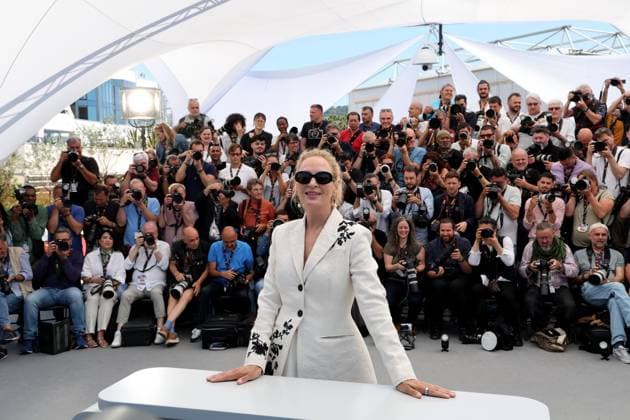 Photocall du film Oh, Canada lors du 77eme Festival International du Film de Cannes Uma Thurman Photocall du film Oh, Canada lors du 77eme Festival International du Film de Cannes le 18 mai 2024 Jacovides Moreau Bestimage Photocall for the film Oh,Canada at the 77th Cannes International Film Festival on 18 May 2024 Cannes France  Copyright: xJACOVIDES-MOREAUx xBESTIMAGExJACOVIDES-MOREAUx xBESTIMAGEx