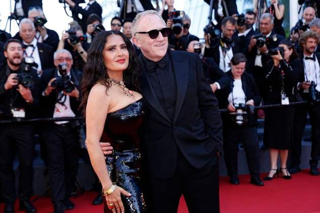 Salma Hayek mit Ehemann Francois-Henri Pinault bei der Premiere des Kinofilms Emilia Perez auf dem Festival de Cannes 2024 77. Internationale Filmfestspiele von Cannes im Palais des Festivals. Cannes, 18.05.2024