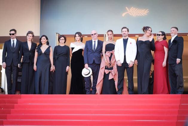 Cannes Emilia Perez Screening DB Clà ment Ducol, Camille, Jacques Audiard, Zoe Saldana, Edgar Ramirez, Adriana Paz, Karla Sofia Gascon, Selena Gomez, Damien Jalet and Virginie Montel attend the Emilia Perez Red Carpet at the 77th annual Cannes Film Festival at Palais des Festivals on May 18, 2024 in Cannes, France. Photo by David Boyer ABACAPRESS.COM Cannes France Copyright: xBoyerxDavid ABACAx