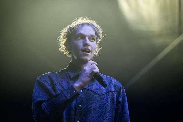 Entertainment Themen der Woche KW20 Entertaintment Bilder des Tages Pfingst Open Air ** NUR FÜR REDAKTIONELLE ZWECKE ** EDITORIAL USE ONLY **<p>Rapper Makko während eines Auftritts beim Pfingst Open Air Festival 2024, am Samstag, 18. Mai 2024 in Essen-Werden. Deutschland NRW Essen Copyright: SocratesxTassos *** Pfingst Open Air FOR EDITORIAL PURPOSES ONLY EDITORIAL USE ONLY p Rapper Makko during a performance at the Pfingst Open Air Festival 2024, on Saturday, May 18, 2024 in Essen Werden Germany NRW Essen Copyright SocratesxTassos Copyright: SocratesxTassos doc7vhh9kozxhh1h6ycw3ba ,EDITORIAL USE ONLY