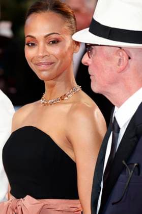 Zoe Saldana und Jacques Audiard nach der Premiere des Kinofilms Emilia Perez auf dem Festival de Cannes 2024 77. Internationale Filmfestspiele von Cannes im Palais des Festivals. Cannes, 18.05.2024