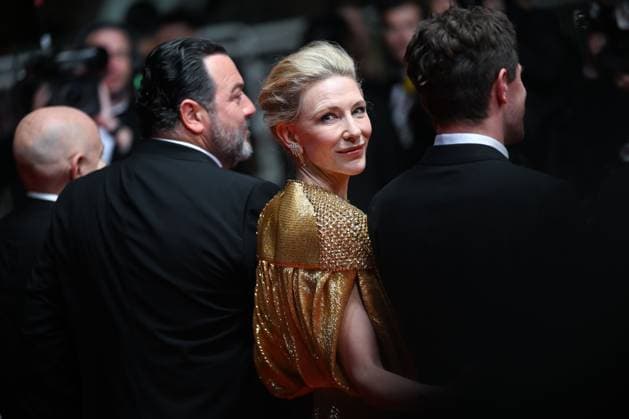 77eme Festival International du Film de Cannes Montee des marches du film Rumors 77th International Cannes Film Festival Festival de Cannes 2024 77e Ã dition montee Rumours Denis MÃ nochet, Cate Blanchett 305158 2024 05 18  Copyright: xLionelxGuericolas MPPx STAR_305158_063