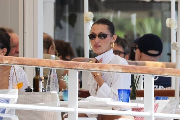 Bella Hadid At Eden Roc - Antibes Bella Hadid at Eden Roc hotel in Antibes, France on May 18, 2024, during the 77th annual Cannes film festival. Photo by ABACAPRESS.COM Antibes France  Copyright: xABACAx
