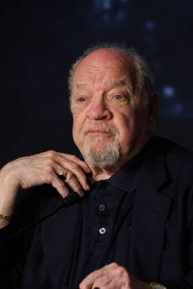 Cannes - Oh, Canada Press Conference Paul Schrader attending Oh, Canada press conference during the 77th annual Cannes Film Festival at the Palais des Festivals, in Cannes France, on May 18 2024. Photo by JM Haedrich Pool ABACAPRESS.COM Cannes France  Copyright: xPool ABACAx