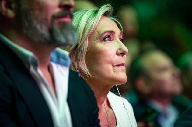 News Themen der Woche KW20 Europa Viva 24: political convention organized by the far-right Spanish party VOX Marine Le Pen, leader of the French far-right political party Rassemblement National, seen speaking during the political convention Europa Viva 24 organized by the far-right Spanish party VOX at Palacio de Vistalegre on May 19, 2024 in Madrid, Spain. Madrid Palacio de Vistalegre Madrid Spain Copyright: xAlbertoxGardinx AGardin_20240519_Vox_Viva24_054