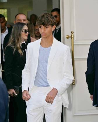 Cannes, France: Cannes, 77th Cannes Film Festival 2024, Celebrity Sightings Pictured: Hayes Costner Cannes France  - ZUMAp169 20240519_zea_p169_374 Copyright: xManuelexMangiarottix