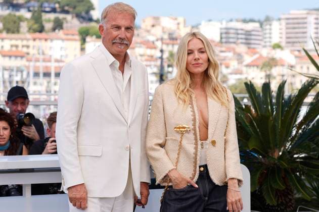 Kevin Costner und Sienna Miller beim Photocall zum Kinofilm Horizon: An American Saga auf dem Festival de Cannes 2024 77. Internationale Filmfestspiele von Cannes am Palais des Festivals. Cannes, 19.05.2024