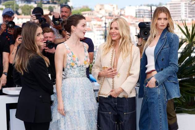 Isabelle Fuhrman, Ella Hunt, Sienna Miller und Abbey Lee Kershaw beim Photocall zum Kinofilm Horizon: An American Saga auf dem Festival de Cannes 2024 77. Internationale Filmfestspiele von Cannes am Palais des Festivals. Cannes, 19.05.2024
