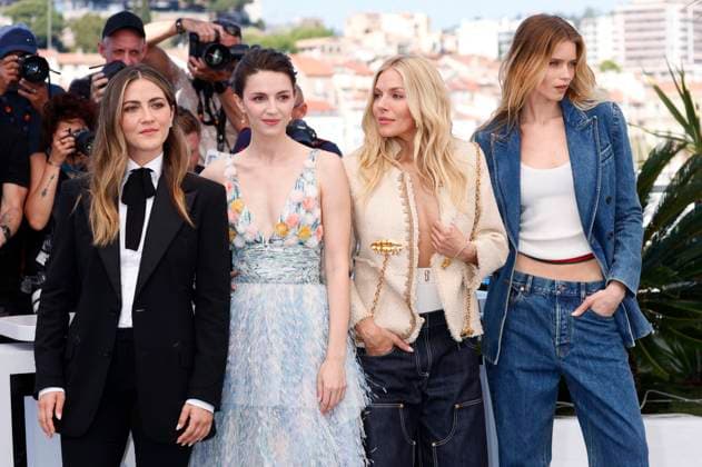 Isabelle Fuhrman, Ella Hunt, Sienna Miller und Abbey Lee Kershaw beim Photocall zum Kinofilm Horizon: An American Saga auf dem Festival de Cannes 2024 77. Internationale Filmfestspiele von Cannes am Palais des Festivals. Cannes, 19.05.2024