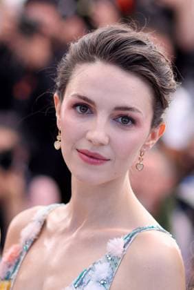 Photocall du film Horizon An American Saga lors du 77eme Festival International du Film de Cannes Ella Hunt Photocall du film Horizon An American Saga lors du 77eme Festival International du Film de Cannes le 19 mai 2024 Jacovides Moreau Bestimage Photocall for the film Horizon An American Saga at the 77th Cannes International Film Festival on 19 May 2024 Cannes France  Copyright: xJACOVIDES-MOREAUx xBESTIMAGExJACOVIDES-MOREAUx xBESTIMAGEx