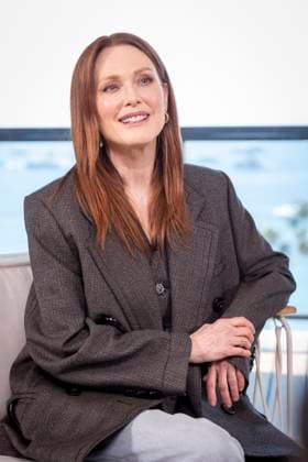 Julianne Moore en confÃ rence Kering Talks Women In Motion lors du 77eme Festival International du Film de Cannes Ã l HÃ tel Majestic Julianne Moore en confÃ rence Kering Talks Women In Motion lors du 77eme Festival International du Film de Cannes Ã l HÃ tel Majestic le 19 mai 2024 in Cannes, France Olivier Borde Bestimage Julianne Moore attends a Women In Motion talk at the 77th annual Cannes Film Festival at Majestic Hotel on May 19, 2024 in Cannes, France Cannes France  Copyright: xOLIVIERxBORDEx xBESTIMAGExOLIVIERxBORDEx xBESTIMAGEx