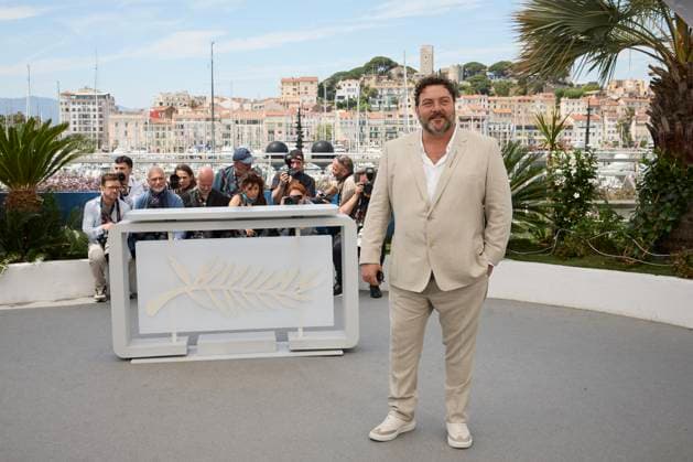 Photocall du film Rumours lors du 77eme Festival International du Film de Cannes Denis MÃ nochet Photocall du film Rumours lors du 77eme Festival International du Film de Cannes le 19 mai 2024 Jacovides Moreau Bestimage Photocall for the film Rumours at the 77th Cannes International Film Festival on 19 May 2024 Cannes France  Copyright: xJACOVIDES-MOREAUx xBESTIMAGExJACOVIDES-MOREAUx xBESTIMAGEx