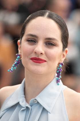 Cannes Les Femmes Au Balcon Photocall Noemie Merlant attending the Les Femmes Au Balcon Photocall as part of the 77th Cannes International Film Festival in Cannes, France on May 19, 2024. Photo by Aurore Marechal ABACAPRESS.COM Cannes France  Copyright: xMarechalxAurore ABACAx