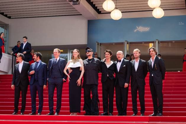 Cannes - Limonov - The Ballad Screening Mario Gianani, Lorenzo Gangarossa, Andrey Burkovskiy, Victoria Miroshnichenko, Kirill Serebrennikov, Ben Whishaw, Tomas Arana, Ilya Stewart and Dimitri Rassam attend the Limonov - The Ballad Red Carpet at the 77th annual Cannes Film Festival at Palais des Festivals on May 19, 2024 in Cannes, France. Photo by Shootpix ABACAPRESS.COM Cannes France  Copyright: xShootpix ABACAx