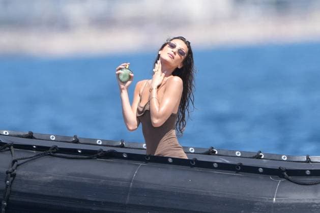 Bella Hadid at Eden Roc Hotel And Aboard Boat - Antibes Bella Hadid enjoys boat ride near Eden Roc Hotel during the 77th annual Cannes film festival in Antibes, France on May 19, 2024. Photo by ABACAPRESS.COM Cannes France  Copyright: xABACAx