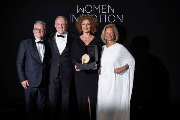 B Award ceremony during the Women in Motion dinner by the Kering group, Place de la Castre, at the 77th Cannes International Film Festival Thierry Frà maux, Francois Henri Pinault, Donna Langley, Iris Knobloch Award ceremony during the Women in Motion dinner by the Kering group, Place de la Castre, at the 77th Festival International du Film de Cannes On May 19, 2024 Olivier Borde Bestimage Women in Motion 2024 Award during the Kering And Cannes Film Festival Official Dinner, at the 77th annual Cannes Film Festival On May 19, 2024 Cannes France Copyright: xOLIVIERxBORDEx xBESTIMAGExOLIVIERxBORDEx xBESTIMAGEx