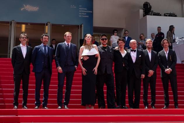 77eme Festival International du Film de Cannes Montee des marches du film Limonov 19 mai 77th International Cannes Film Festival Red carpet of Limonov movie 305202 2024 05 16 Serebrennikov, Kirill Mirochnitchenko, Viktoria Whishaw, Ben  Copyright: xEstellexCarlierx xStarfacex STAR_305202_018