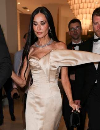 Cannes - Demi Moore At The Martinez Demi Moore is spotted at Hotel Martinez during the 77th Cannes Film Festival on May 19, 2024 in Cannes, France. Photo by Marco Piovanotto ABACAPRESS.COM Cannes France  Copyright: xPiovanottoxMarco ABACAx