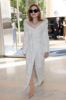 Cannes - Isabelle Huppert At The Martinez Isabelle Huppert is spotted at Hotel Martinez during the 77th Cannes Film Festival on May 19, 2024 in Cannes, France. Photo by Marco Piovanotto ABACAPRESS.COM Cannes France  Copyright: xPiovanottoxMarco ABACAx