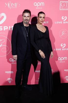 Global Gift Gala Evening at La MÃ me beach during the 77th Cannes International Film Festival Richard Orlinski and Nadine Mirada Global Gift Gala Evening at La MÃ me beach during the 77th Cannes International Film Festival on May 19, 2024 Christophe Clovis Bestimage Global Gift Gala Evening at La MÃ me beach during the 77th Cannes International Film Festival on May 19, 2024 Cannes France  Copyright: xChristophexClovisx xBestimagexChristophexClovisx xBestimagex