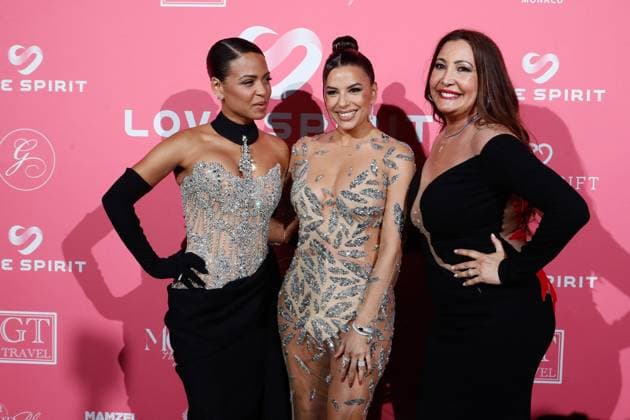Global Gift Gala Evening at La MÃ me beach during the 77th Cannes International Film Festival Christina Milian, Eva Longoria, Maria Bravo Global Gift Gala Evening at La MÃ me beach during the 77th Cannes International Film Festival on May 19, 2024 Cannes France Christophe Clovis Bestimage Global Gift Gala Evening at La MÃ me beach during the 77th Cannes International Film Festival on May 19, 2024 Cannes France  Copyright: xChristophexClovisx xBestimagexChristophexClovisx xBestimagex