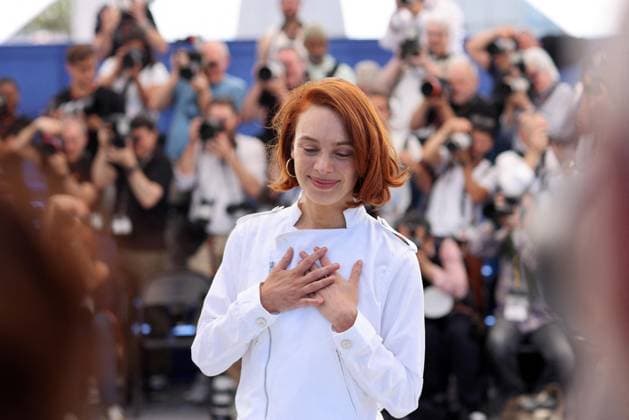 Photocall du film Le Proces du Chien lors du 77eme Festival International du Film de Cannes Laetitia Dosch Photocall du film Le Proces du Chien lors du 77eme Festival International du Film de Cannes le 19 mai 2024 Jacovides Moreau Bestimage Photocall for the film Le Proces du Chien at the 77th Cannes International Film Festival on 19 May 2024 Cannes France  Copyright: xJACOVIDES-MOREAUx xBESTIMAGExJACOVIDES-MOREAUx xBESTIMAGEx