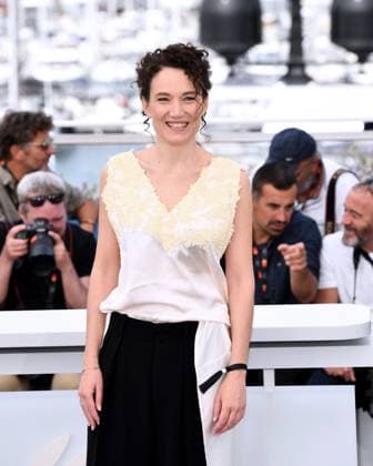 Internationale Filmfestspiele von Cannes, The Substance Photocall Cannes, France: Cannes, 77th Cannes Film Festival 2024 Photocall film Ã¢â‚¬oeThe substanceÃ¢â‚¬Â In the photo: Coralie Fargeat Cannes France  - ZUMAp169 20240520_zea_p169_393 Copyright: xAlbertoxTerenghix