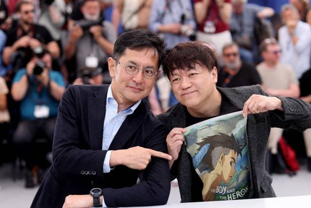 Photocall of the Palme d?Or d?Honneur award ceremony at GHILBI studio during the 77th Cannes International Film Festival GorÅ Miyazak, Kenichi Yoda Photocall for the Palme d?Or d?Honneur award to Studio GHILBI at the 77th Cannes International Film Festival on May 20, 2024 Jacovides Moreau Bestimage Photocall for the Palme D Or Winner Studio Ghibli at the 77th annual Cannes Film Festival at Palais des Festivals on May 20, 2024 in Cannes, France Cannes France  Copyright: xJACOVIDES-MOREAUx xBESTIMAGExJACOVIDES-MOREAUx xBESTIMAGEx