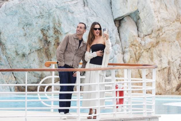 Alessandra Ambrosio At Eden Roc - Antibes Alessandra Ambrosio and Mohammed Al Turki enjoying at the Eden Roc hotel, in Antibes, France, on May 20, 2024, during the 77th Annual Cannes Film Festival. Photo by ABACAPRESS.COM Antibes France  Copyright: xABACAx