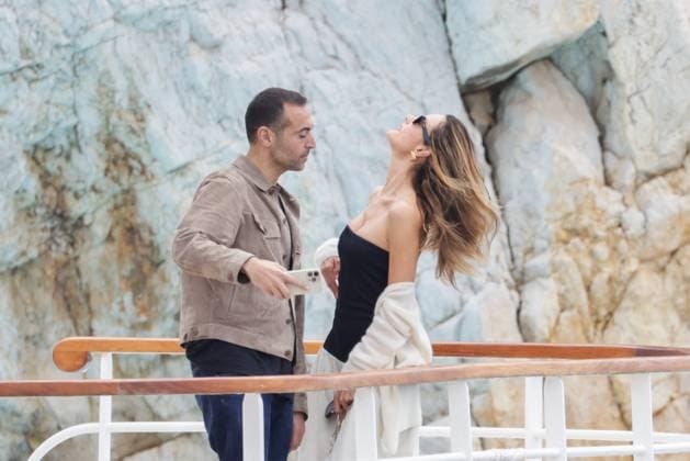 Alessandra Ambrosio At Eden Roc - Antibes Alessandra Ambrosio and Mohammed Al Turki enjoying at the Eden Roc hotel, in Antibes, France, on May 20, 2024, during the 77th Annual Cannes Film Festival. Photo by ABACAPRESS.COM Antibes France  Copyright: xABACAx