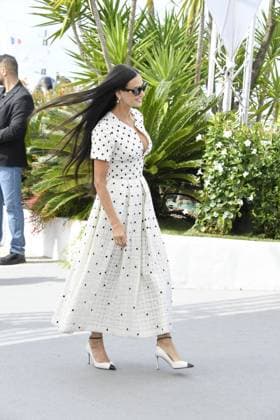 Demi Moore bei dem Photocall THE SUBSTANCE bei den 77 th Filnfestspielen in Cannes 20.05.2024
