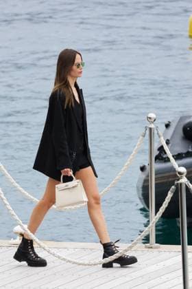 Natasha Poly At Eden Roc - Antibes Natasha Poly and Peter Bakker seen at the Cap Eden Roc hotel in Antibes, France, on May 20, 2024, during the Cannes Film Festival. Photo by ABACAPRESS.COM Antibes France  Copyright: xABACAx