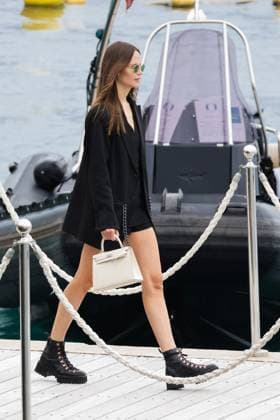 Natasha Poly At Eden Roc - Antibes Natasha Poly and Peter Bakker seen at the Cap Eden Roc hotel in Antibes, France, on May 20, 2024, during the Cannes Film Festival. Photo by ABACAPRESS.COM Antibes France  Copyright: xABACAx
