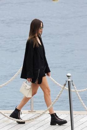 Natasha Poly At Eden Roc - Antibes Natasha Poly and Peter Bakker seen at the Cap Eden Roc hotel in Antibes, France, on May 20, 2024, during the Cannes Film Festival. Photo by ABACAPRESS.COM Antibes France  Copyright: xABACAx