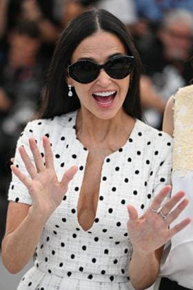 77eme Festival International du Film de Cannes Photocall du film 77th International Cannes Film Festival Photocall THE SUBSTANCE DEMI MOORE 305236 2024 05 20 Cannes France  Copyright: xSergexArnalx xStarfacex STAR_305236_009