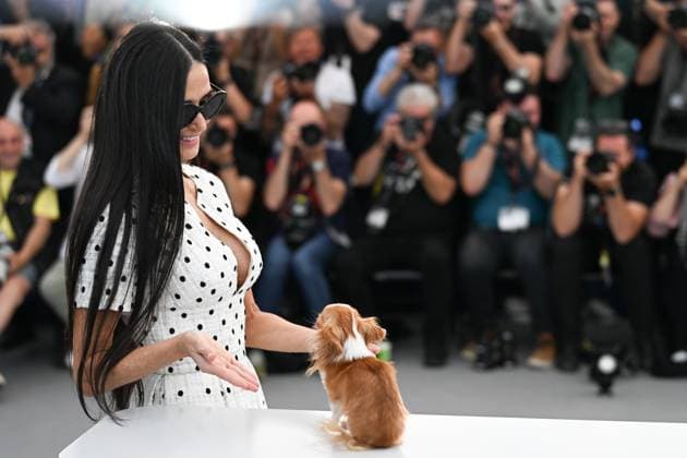 77eme Festival International du Film de Cannes Photocall du film 77th International Cannes Film Festival Photocall THE SUBSTANCE DEMI MOORE 305236 2024 05 20 Cannes France  Copyright: xSergexArnalx xStarfacex STAR_305236_025