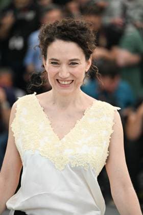 77eme Festival International du Film de Cannes Photocall du film 77th International Cannes Film Festival Photocall THE SUBSTANCE CORALIE FARGEAT 305236 2024 05 20 Cannes France  Copyright: xSergexArnalx xStarfacex STAR_305236_031