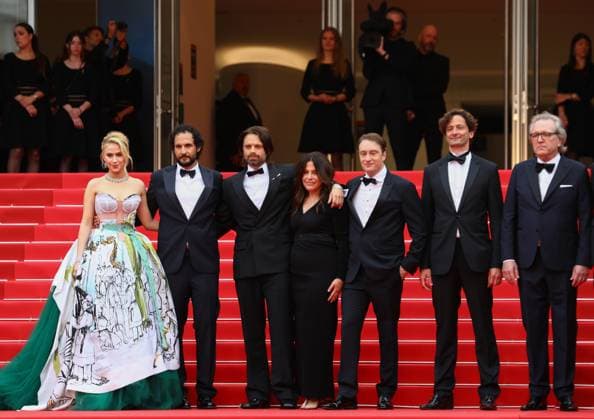 Entertainment Bilder des Tages May 20, 2024, Cannes, Cote D azur, France: MARIA BAKALOVA, ALI ABASSI, SEBASTIAN STAN and the cast walk the red carpet ahead of The Apprentice Premiere screening at the 77th Annual Cannes Film Festival at Palais des Festivals in Cannes, France Cannes France - ZUMAc179 20240520_zep_c179_108 Copyright: xMickaelxChavetx