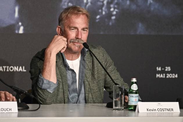 77eme Festival International du Film de Cannes MontÃ e des marches du film 77th International Cannes Film Festival Press Conference HORIZON KEVIN COSTNER 305241 2024 05 20 Costner, Kevin  Copyright: xSergexArnalx xStarfacex STAR_305241_046