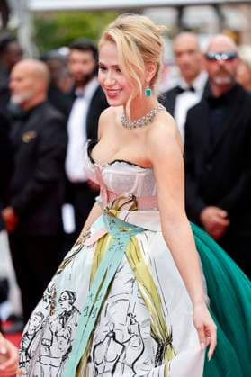 Maria Bakalova bei der Premiere des Kinofilms The Apprentice auf dem Festival de Cannes 2024 77. Internationale Filmfestspiele von Cannes im Palais des Festivals. Cannes, 20.05.2024