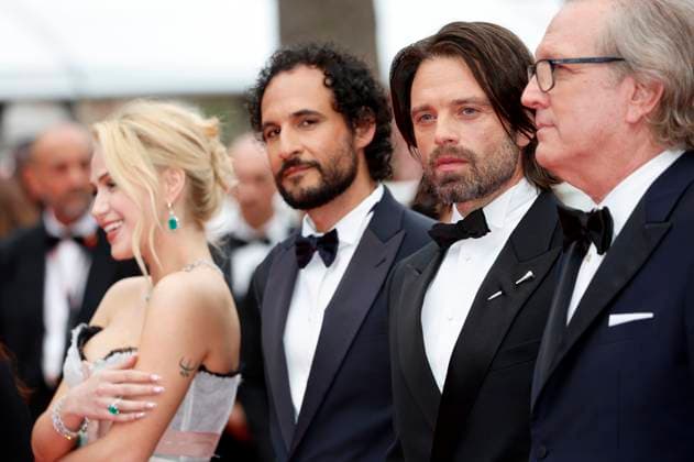 Maria Bakalova, Ali Abbasi, Sebastian Stan und Martin Donovan bei der Premiere des Kinofilms The Apprentice auf dem Festival de Cannes 2024 77. Internationale Filmfestspiele von Cannes im Palais des Festivals. Cannes, 20.05.2024