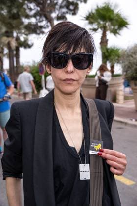 Cannes - Guerrieres De La Paix Flash Mob Action for Gaza and Israel Moroccan Belgian actress Loubna Azabal and other women from ?Women warriors of peace? carry messages in French, Arabic, Hebrew and English stating ?Peace?, ?Cease Fire?, Release the Hostages?, demonstrate on the ?Croisette? in Cannes, to draw attention to the situation in Gaza and Israel, around the 77th Cannes Film Festival, in Cannes, France, on May 20, 2024. Photo by Ammar Abd Rabbo ABACAPRESS.COM Cannes France Copyright: xABACAx