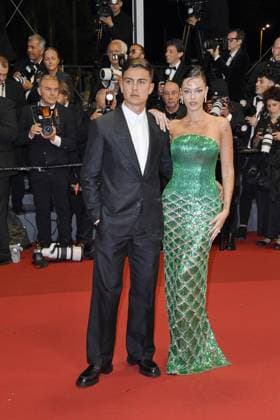 Paulo Dybala und Oriana Sabatini bei der Premiere THE SHROUDS bei den 77 th Filnfestspielen in Cannes 20.05.2024