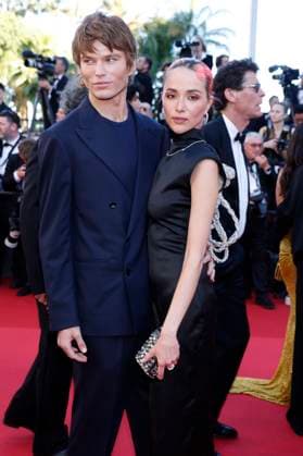 Jordan Barrett und Allegra Ream bei der Premiere des Kinofilms Marcello Mio auf dem Festival de Cannes 2024 77. Internationale Filmfestspiele von Cannes im Palais des Festivals. Cannes, 21.05.2024