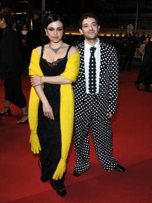 Entertainment Bilder des Tages Cannes, 77th Cannes Film Festival 2024, Eighth evening - Red carpet film Parthenope Cannes, 77th Cannes Film Festival 2024, Eighth evening - Red carpet film Parthenope - In the photo: Lista Representative Veronica Lucchesi and Dario Mangiaracina Cannes France  Copyright: xIPA ABACAx
