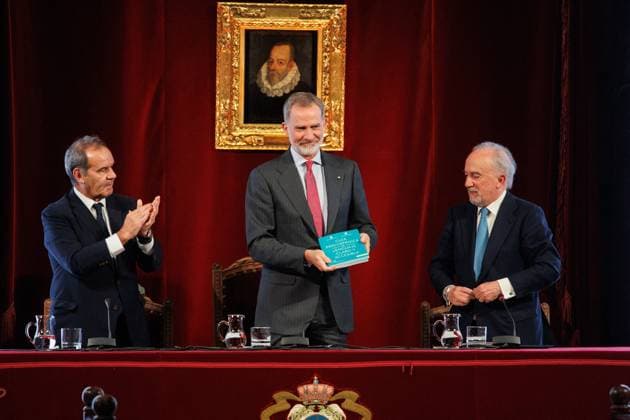 Entertainment Themen der Woche KW21 Entertainment Bilder des Tages King Felipe At Royal Spanish Academy - Madrid King Felipe VI during the presentation of the Red Panhispanica de Lenguaje Claro , at the headquarters of the Royal Spanish Academy on May 21, 2024, in Madrid, Spain. The Red Panhispanica de Lenguaje Claro (Pan-Hispanic Plain Language Network) was established in 2022 in Santiago de Chile through an agreement between Chile and Spain. The new network has two essential purposes: to promote clear and accessible language as a foundation of democratic values and citizenship, as well as to promote the commitment of the authorities to ensure it in all areas of public life. Photo by Alejandro Martinez Velez Europa Press ABACAPRESS.COM Madrid Spain  Copyright: xEuropaxPress ABACAx