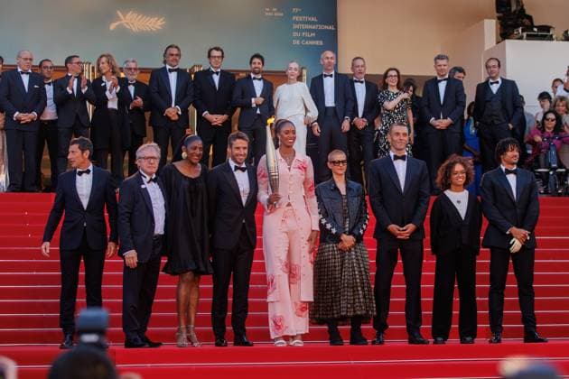 Festival de Cannes - Premiere - Marcello Mio David Lisnard, Thierry Rey, Marie-Jose Perec, Tony Estanguet, Iliana Rupert, Marie Patouillet, Alexis Hanquinquant, Nelia Barbosa and Arnaud Assoumani bei der Premiere zu Marcello Mio während der 77. Internationalen Filmfestspiele im Palais de Festival in Cannes am 21.05.2024. Copyright: xEventpressxKochanx